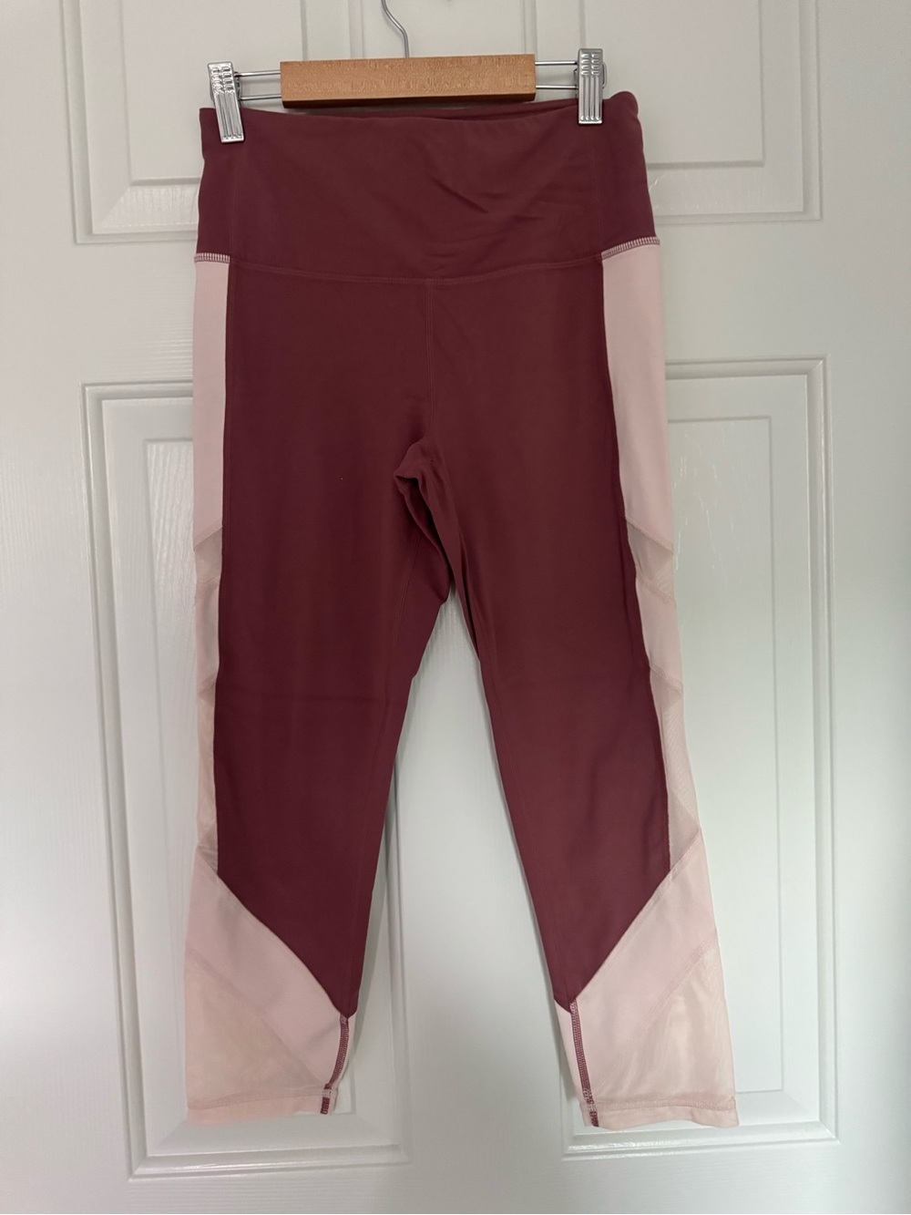 Athleta Colorblock Capri Leggings